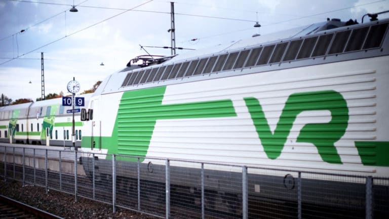 Knorr-Bremse and Finland’s state-owned railroad vehicle maintenance company VR FleetCare, a subsidiary of VR Group, have concluded a comprehensive lifecycle management contract for 46 freight and passenger locomotives