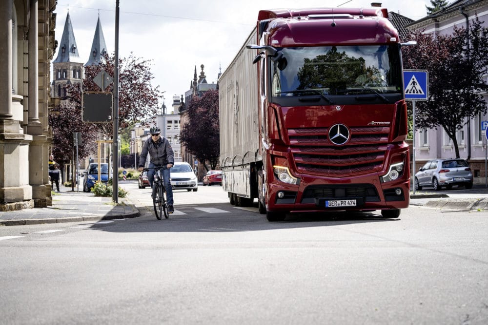 Mercedes-Benz Sideguard Assist Aids Safe Truck Operations