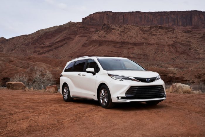 Amazing fuel economy is one of the pluses of the new 2021 Toyota Sienna Limited