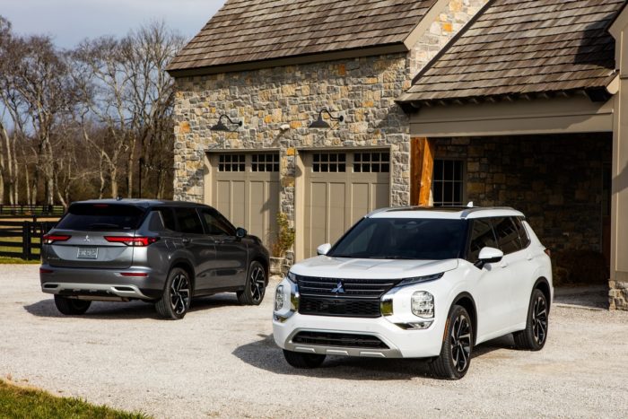 Outlander Awarded Highest Safety Rating by IIHS