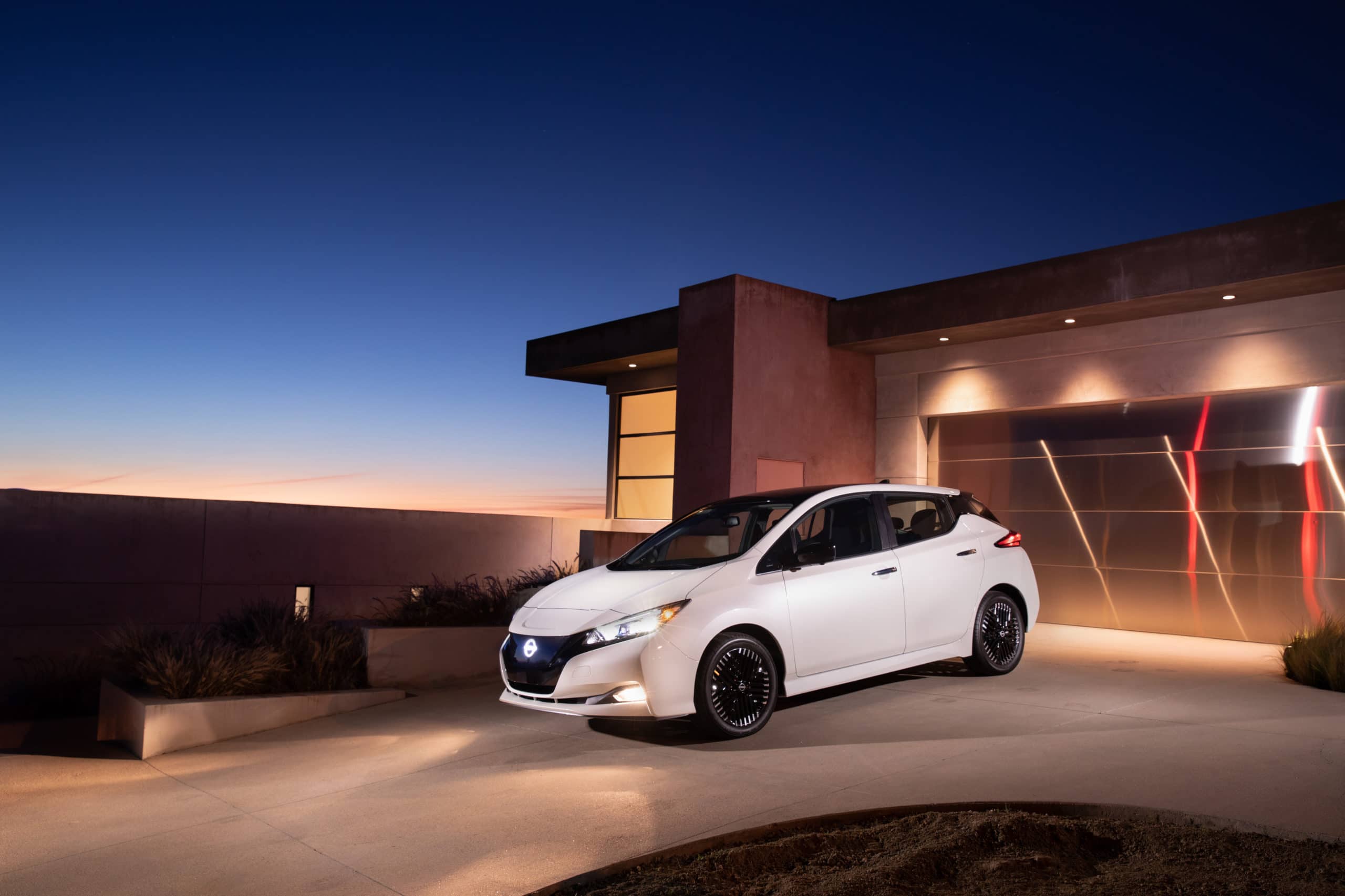 Nissan debuts the new 2023 Leaf