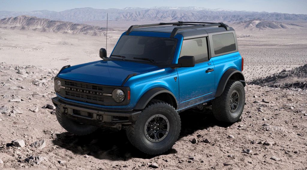 2022 Ford Bronco with Sasquatch package goes anywhere