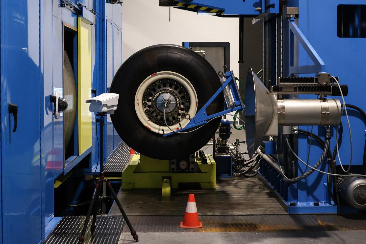 Safran's Lab: Testing Wheels and Brakes