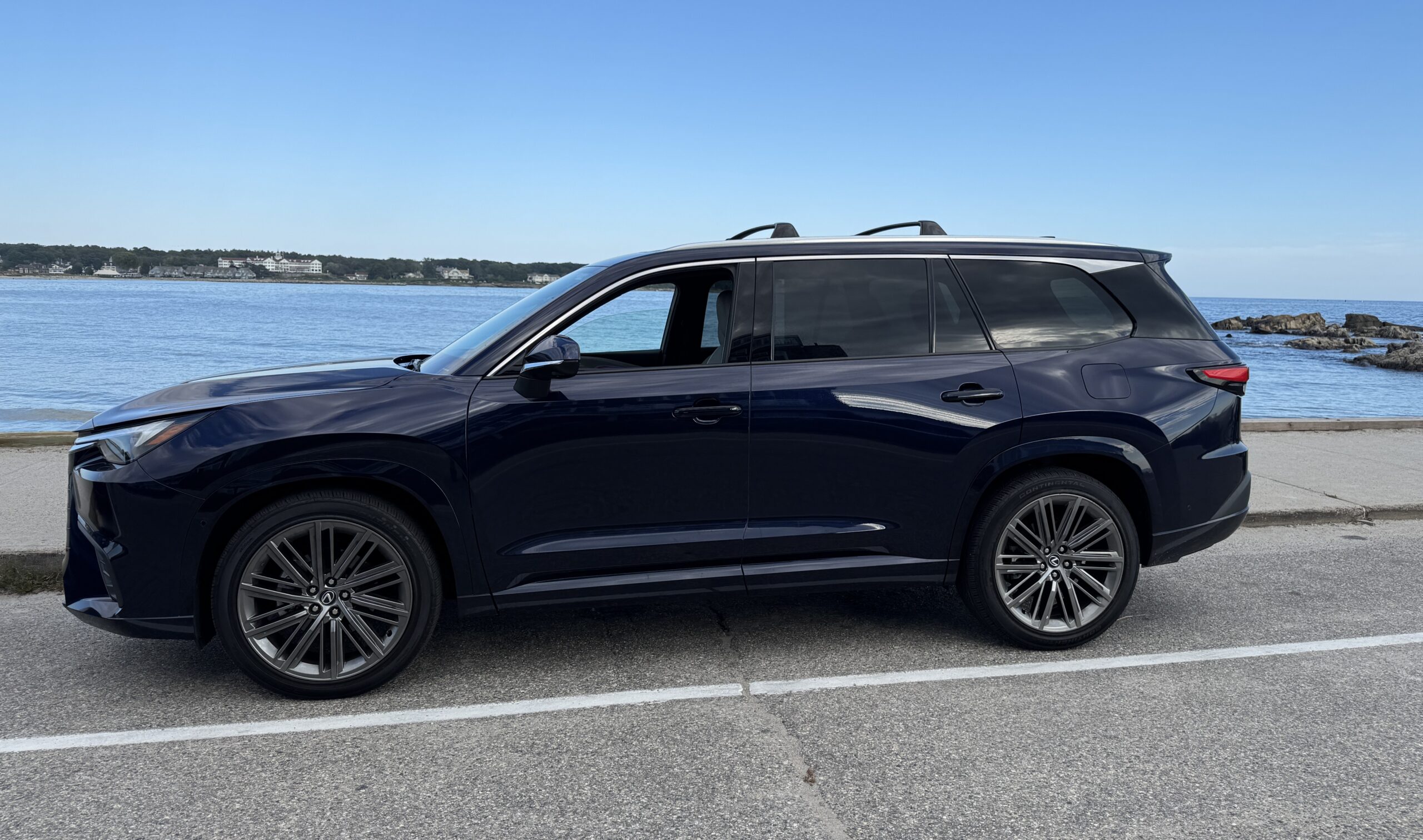 TX is a 3-Row Lexus Performer