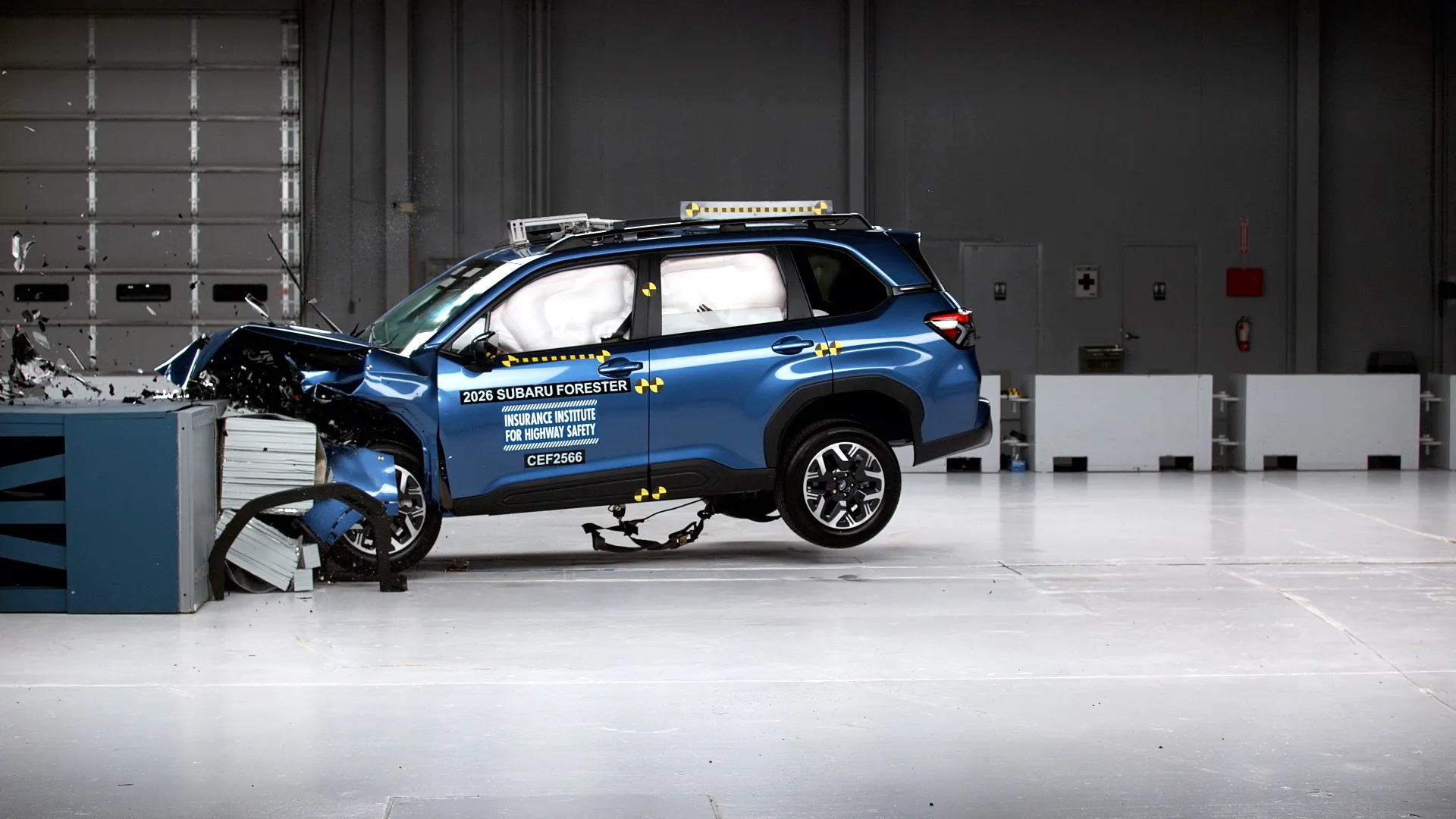 IIHS Awards Safety Ratings to Sixteen New Models