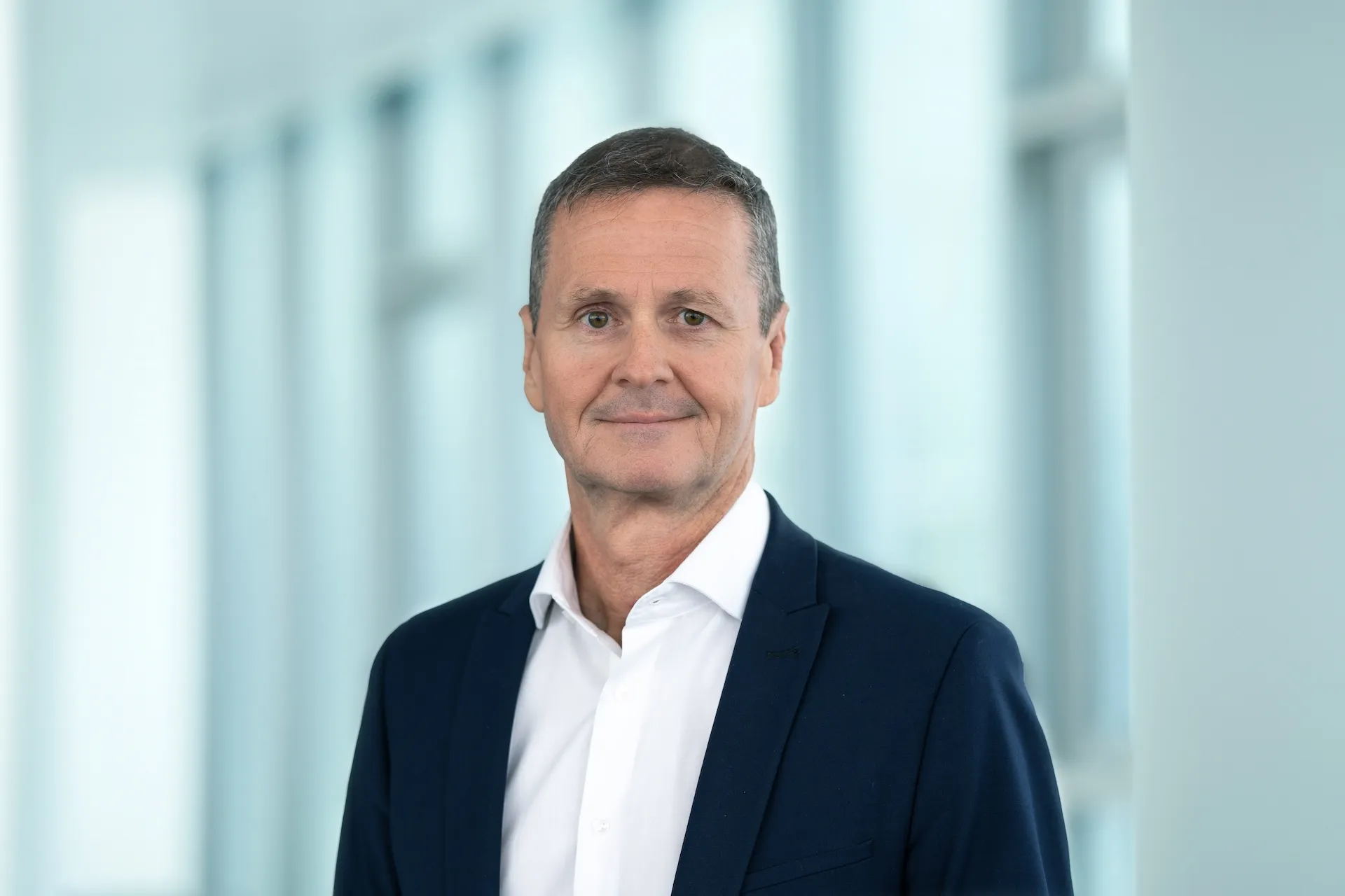 Knorr-Bremse Renews CFO Frank Weber's Contract Through 2032