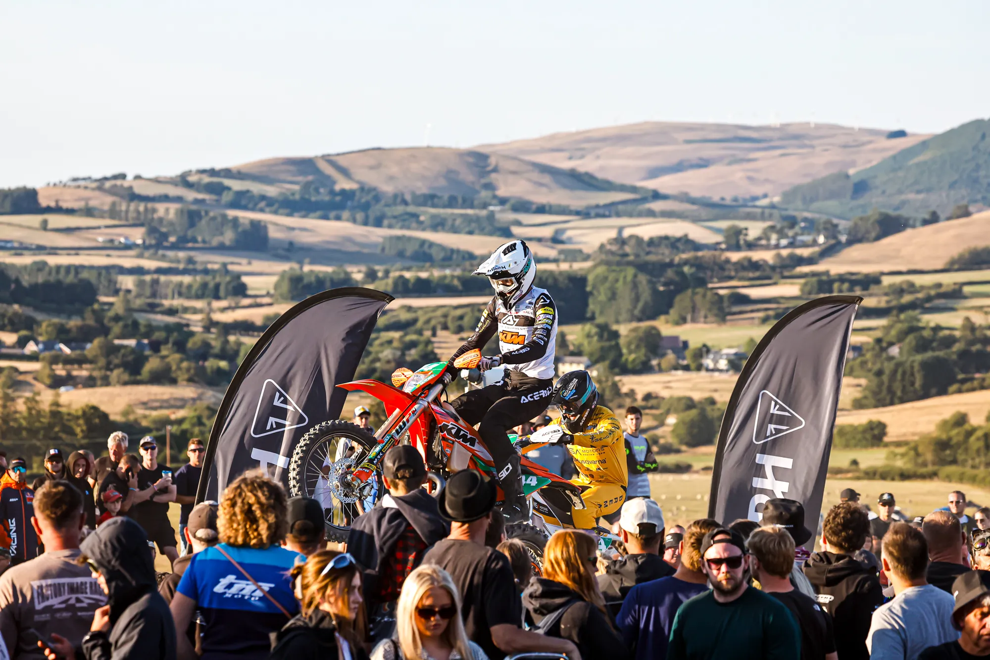 Galfer Equips Triumph JET Race Service at ISDE